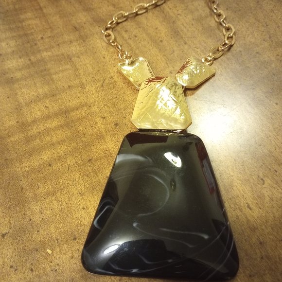 Jewelry - Picture 2 of 4